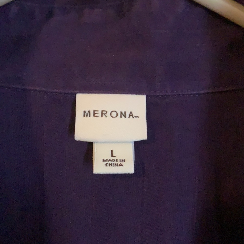 Merona button down top. - Picture 2 of 5